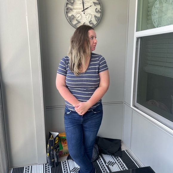 Blue and white striped tshirt - Picture 1 of 4